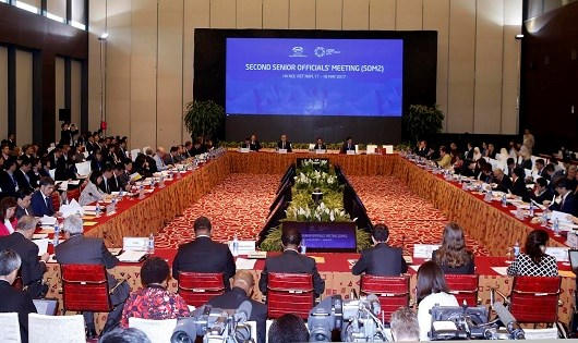 Các đại biểu tại SOM 2.