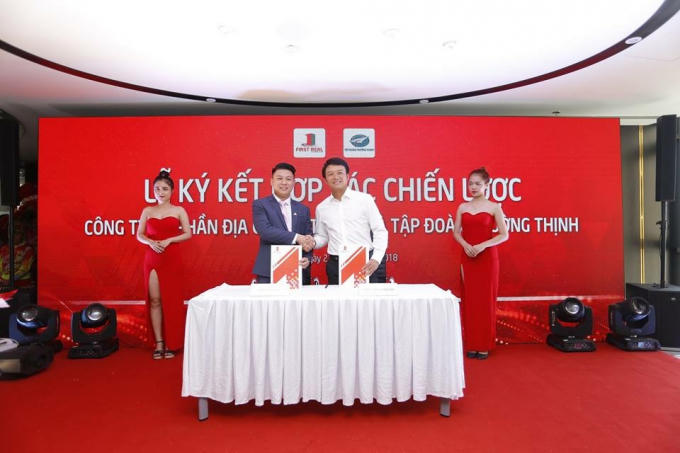 Lãnh đạo First Real (áo xanh) ký kết hợp tác chiến lược với Tập đoàn Trường Thịnh liên quan một số dự án ở TP Đồng Hới (Quảng Bình).