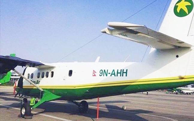 Ngày 24/2, một máy bay chở khách cỡ nhỏ Twin Otter của Hãng hàng không Tara Airlines của Nepal đã gặp sự cố khi trên hành trình đi từ thành phố Pokhara, cách thủ đô Kathmandu khoảng 125 km, đến Jomsom. Toàn bộ 3 phi hành đoàn và 20 hành khách đều thiệt mạng. Vụ tai nạn xảy ra khi máy bay tìm cách hạ cánh khẩn cấp. (Ảnh: Tara Airlines)
