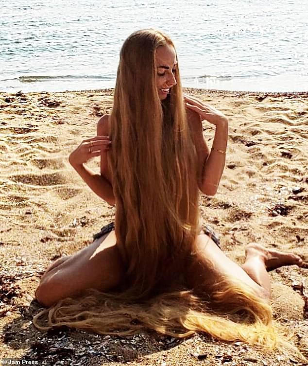 ‘Nàng Rapunzel đời thực’ được đàn ông săn đón vì mái tóc dài gần 2m - ảnh 7