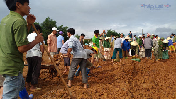 Người dân vùng lũ Thanh Hóa sẽ tiếp tục phải đối mặt tình trạng mưa lũ liên tiếp do ảnh hưởng cơn bão số 11. (Ảnh: Anh Thắng)