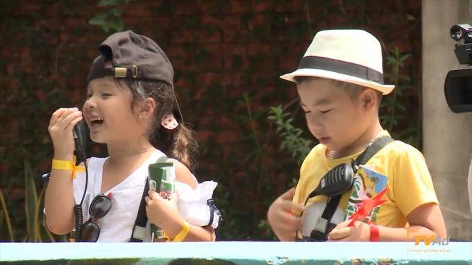 H&agrave;o hứng mi&ecirc;u tả cho bố.