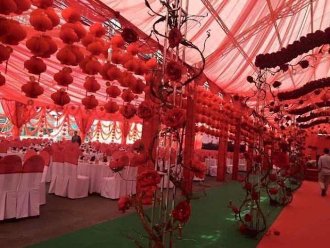 &ldquo;Cho&aacute;ng&rdquo; với đ&aacute;m cưới