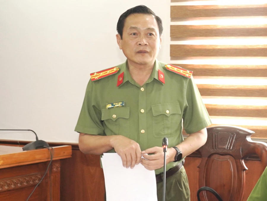 Đại tá Hồ Việt Triều – Ủy viên BTV Tỉnh ủy, Bí thư Đảng ủy, Giám đốc Công an tỉnh báo cáo kết quả công tác bảo đảm an ninh, trật tự dịp Tết Nguyên đán Bính Ngọ và triển khai nhiệm vụ chính trị đầu năm 2026.