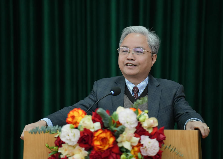 Phó Bí thư chuyên trách Đảng ủy Bộ Nguyễn Quang Thái phát biểu tại hội nghị.