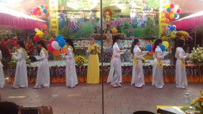 H&agrave; Nội: Phật tử