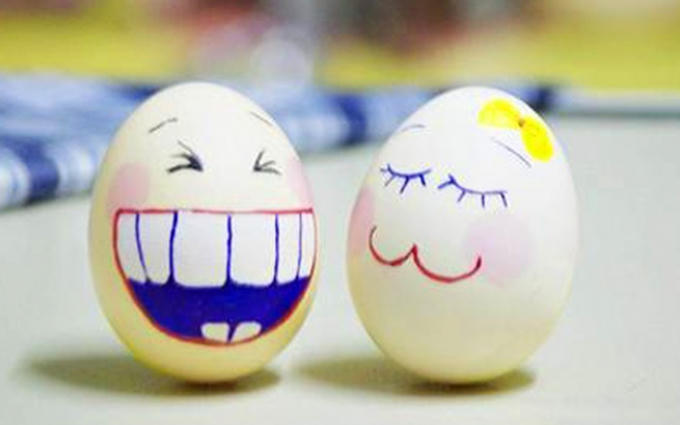 Vỏ trứng có thể làm kem đánh răng vì nó chứa nhiều canxi và khoáng chất