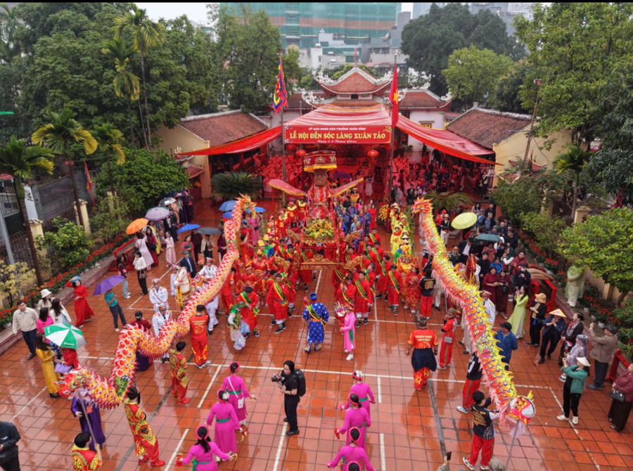 Toàn cảnh lễ hội