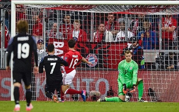 Kể từ đó Real làm chủ cuộc chơi và Ronaldo lại tỏa sáng để hoàn tất cú đúp.