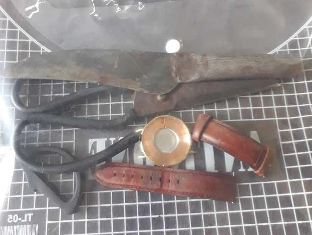 Hung khí đối tượng Tịnh dùng để khống chế nữ nhân viên Công ty Cấp nước Thừa Thiên-Huế.