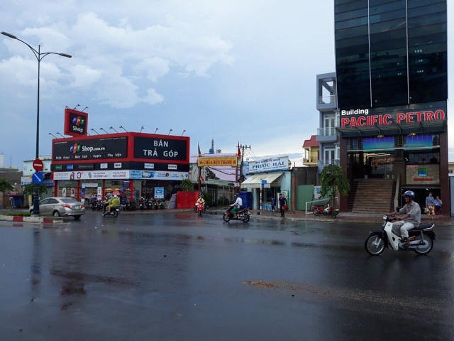 Số liệu từ một số trang rao bán bất động sản ghi nhận, không chỉ đất nền, mà cả các phân khúc khác như nhà phố, căn hộ, nhà ở riêng lẻ của thành phố mới Thủ Đức cũng tăng