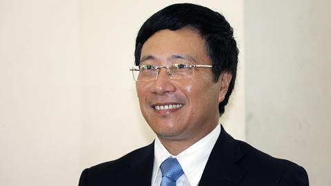 Phó Thủ tướng khẳng định, Chính phủ chủ trương tạo dựng môi trường đầu tư kinh doanh thuận lợi, bình đẳng và sẽ chú trọng hơn về phát triển bền vững, nhất là bảo vệ môi trường.