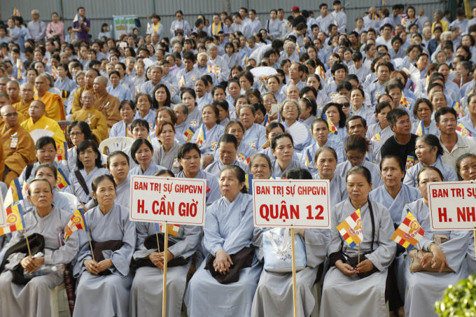 Hơn 3.000 người tham dự Đại lễ Phạt đản tại TP HCM