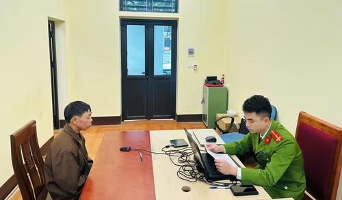 Bùi Văn Đức tại Cơ quan Công an.