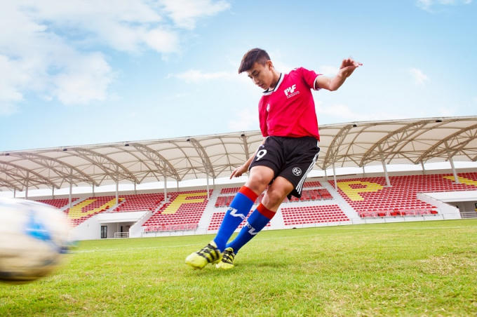 Nguyễn Thế Hùng, một trong những học viên tiêu biểu của U15 PVF, vừa cùng U15 Việt Nam giành ngôi vô địch giải U15 Đông Nam Á và cùng U16 Việt Nam giành quyền lọt vào Vòng chung kết U16 châu Á 2018.