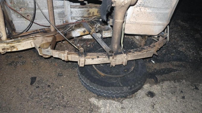 Một số chi tiết của xe cũng bị cháy hư hỏng nặng.