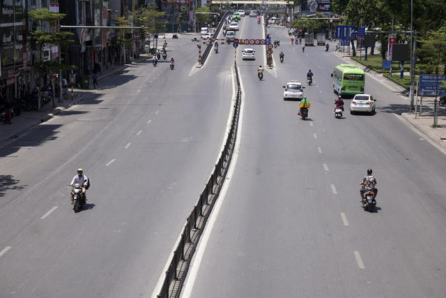 Phố Tây Sơn.