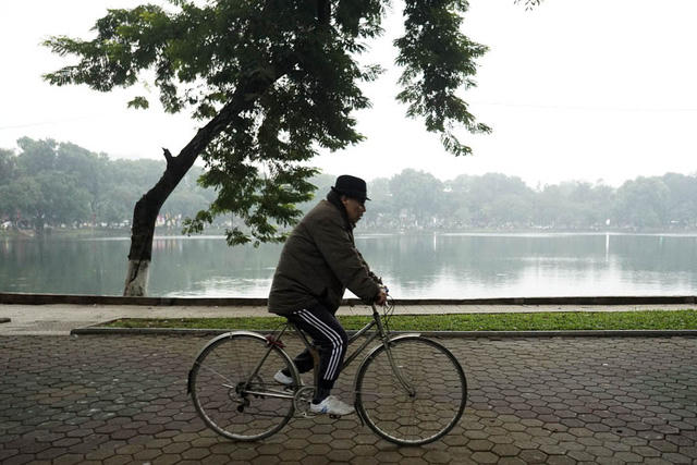 Miền Bắc sắp đón gió mùa Đông Bắc, Hà Nội trời trở lạnh. (Ảnh minh họa: Hữu Nghị).