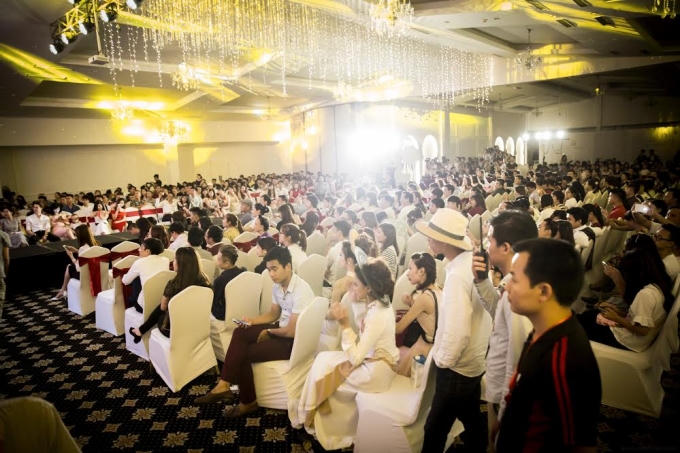 Đêm trung kết diễn ra tại Trung tâm tiệc cưới FOREVERMARK 614 Lạc Long Quân, Tây Hồ, Hà Nội.