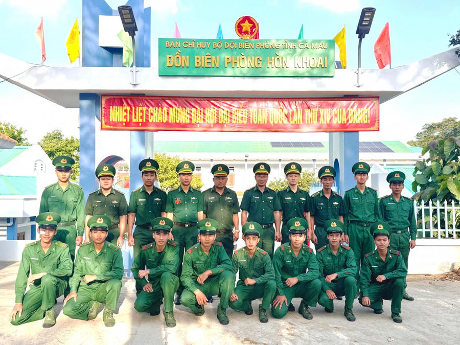 Cán bộ, chiến sĩ Đồn Biên phòng Hòn Khoai nhiệt liệt chào mừng thành công Đại hội đại biểu toàn quốc lần thứ XIV của Đảng.