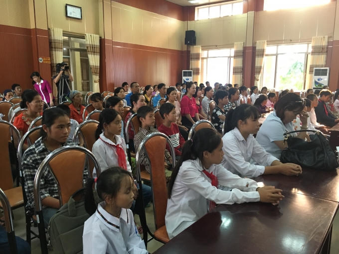 Ấm l&ograve;ng miền bi&ecirc;n viễn