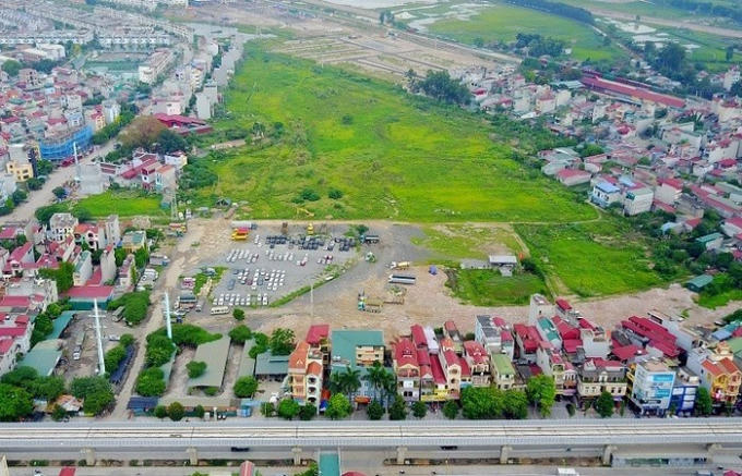 Gần 10 năm, dự án Khu nhà ở Văn La vẫn là bãi đất trống, cỏ mọc hoang.