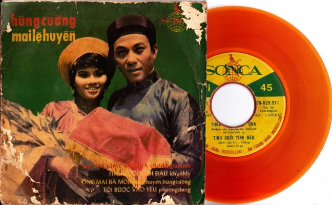 Hai con danh ca Hùng Cường tái hiện “ông vua ba ngôi” và “nữ hoàng nhạc kích động” của Showbiz Việt