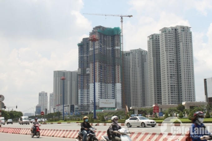 Thị trường đang khan hiếm nguồn cung căn hộ có giá phù hợp với khả năng của người trẻ.