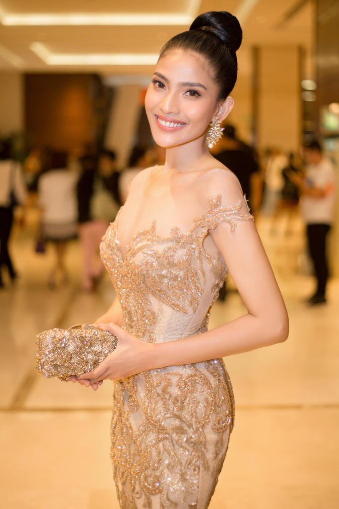D&agrave;n người đẹp ch&uacute;c H&agrave; Thu ngay trước đ&ecirc;m Chung kết Miss Earth 2017