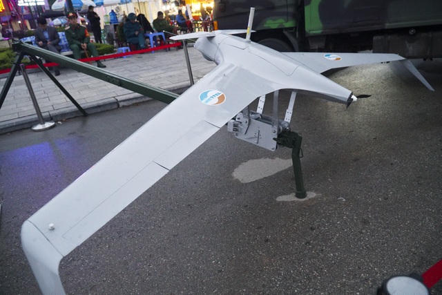 Swift được thiết kế theo dạng cánh bay, tăng hiệu suất khí động giảm lực cản ma sát. Cơ chế điều khiển kết hợp giữa cánh lái hướng và cánh liệng giúp máy bay tăng tính năng linh hoạt và tăng thời gian bay.