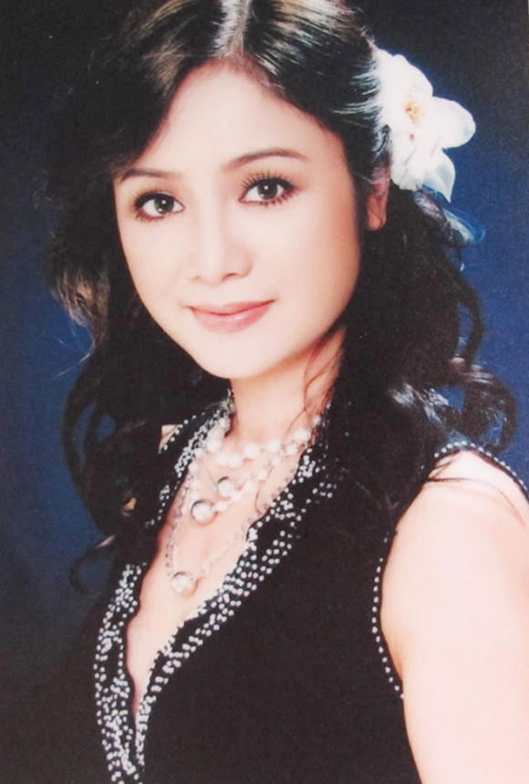 Vẻ đẹp của NSƯT Thu Hà thời đó được ví như làn sương mong manh mờ ảo với nhiều nét lôi cuốn, dịu dàng.