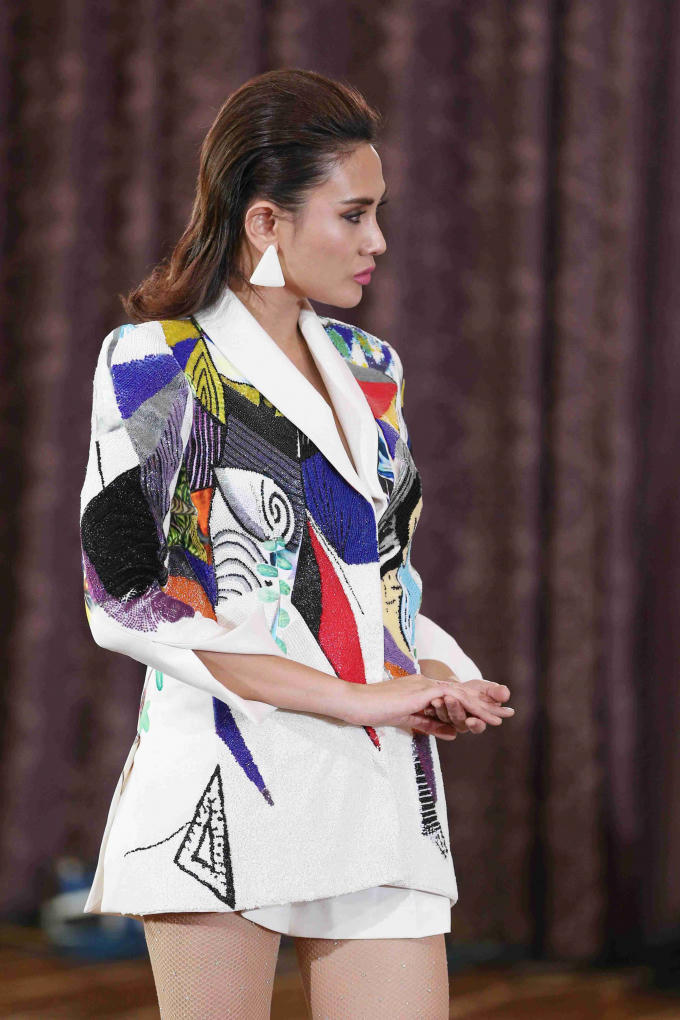 Ngắm nh&igrave;n phần tr&igrave;nh diễn trang phục d&acirc;n tộc trong tập 2 &ldquo;T&ocirc;i l&agrave; Hoa hậu Ho&agrave;n vũ Việt Nam&rdquo;