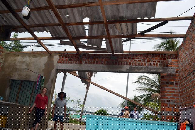 Người dân TX. Sông Cầu hứng chịu thiệt hại nặng do bão số 5