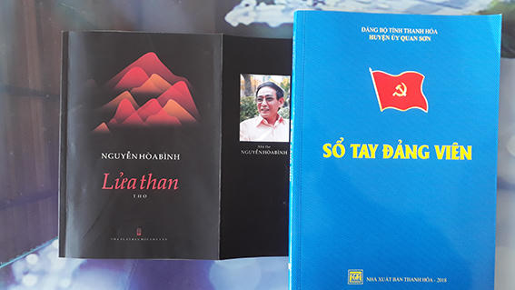 Nh&agrave; thơ Nguyễn H&ograve;a B&igrave;nh: Nghề b&aacute;o nhưng nghiệp văn