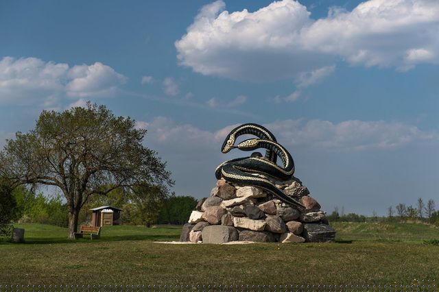 Công viên rắn thu hút hàng nghìn khách mỗi ngày vào mùa cao điểm