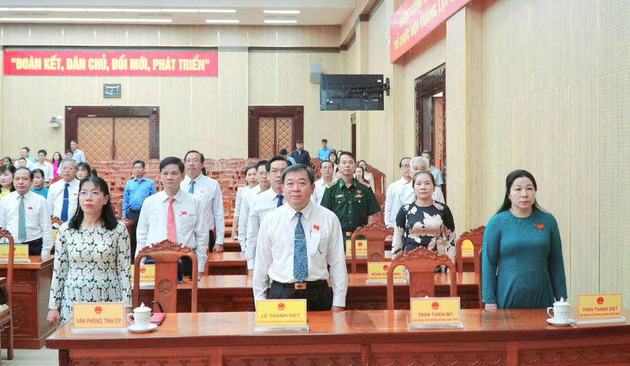 Đại biểu tham dự kỳ họp HĐND