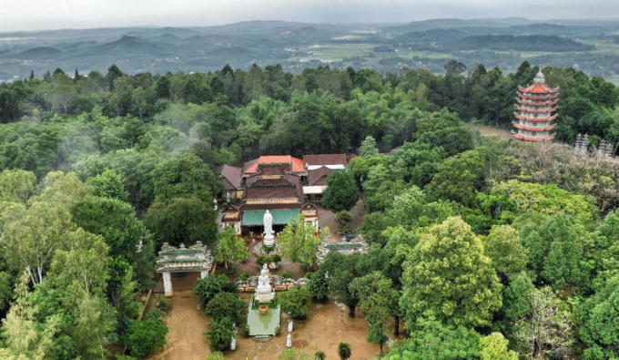 Toàn cảnh chùa Thiên Ấn (ảnh internet).