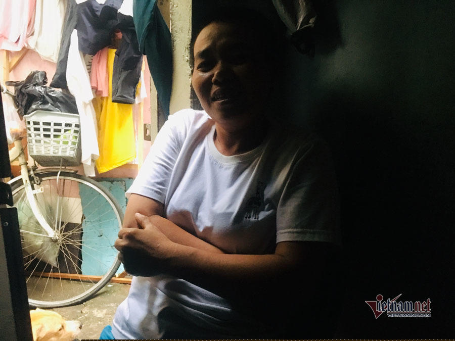 Từng có ngàn m2 đất ở khu nhà giàu, gia đình Sài Gòn chỉ còn căn nhà 2,4 m2