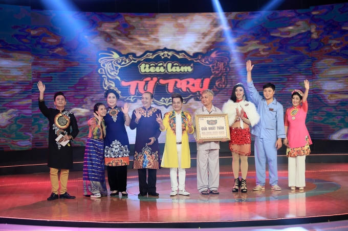 NSND Hồng V&acirc;n, NSƯT Đức Hải rớt nước mắt khi xem học tr&ograve; Minh Nh&iacute; diễn