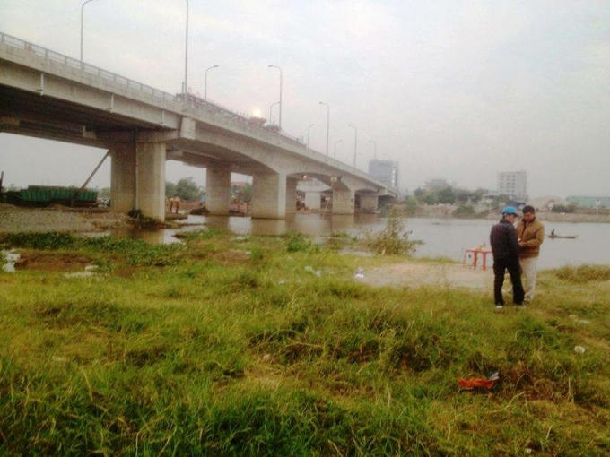 Khu vực phát hiện thì thể đối tượng đánh bạc tử nạn.