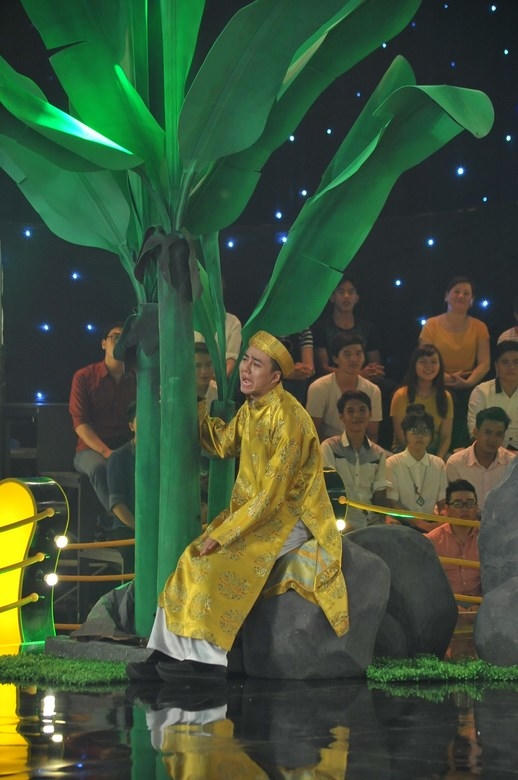 Diễn hài văn minh, “Thánh Taxi” nhận mưa lời khen từ Trấn Thành - Thu Trang