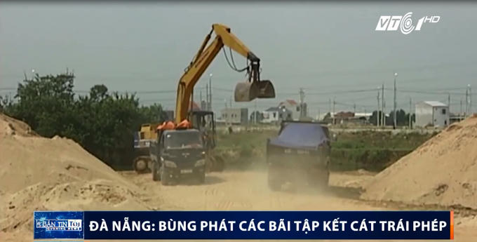 Những bãi cát trái phép ngang nhiên hoạt động tại phường Hòa Xuân, quận Cẩm Lệ, TP Đà Nẵng.