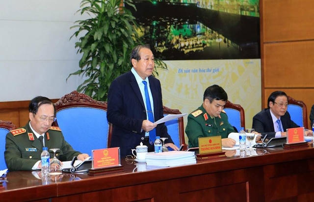 Phó Thủ tướng Trương Hoà Bình chủ trì cuộc họp cả Hội đồng tư vấn đặc xá ngày 27/11. (Ảnh: Lê Sơn/chinhphu.vn).