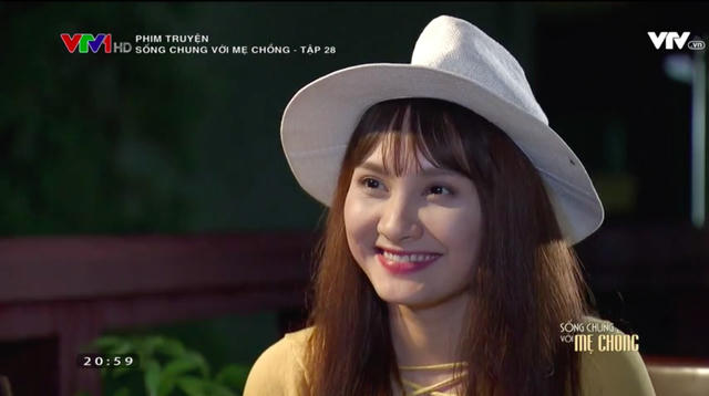 Vân đã có bữa ăn khá vui vẻ, và cô cũng đã nở nụ cười tươi thật hạnh phúc.