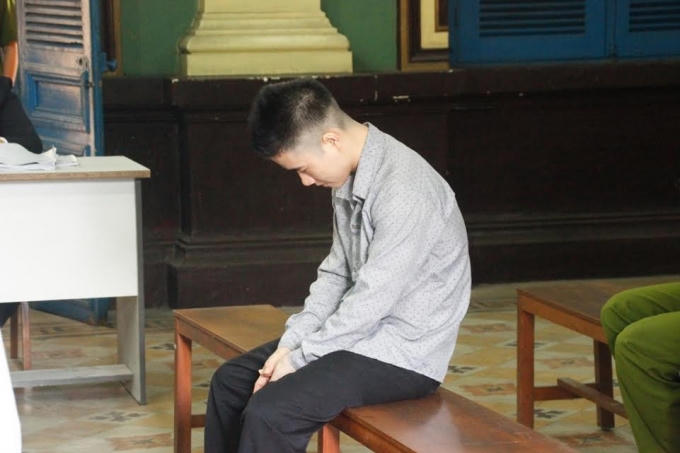 Đâm chết tình địch, Phát lĩnh 8 năm tù.