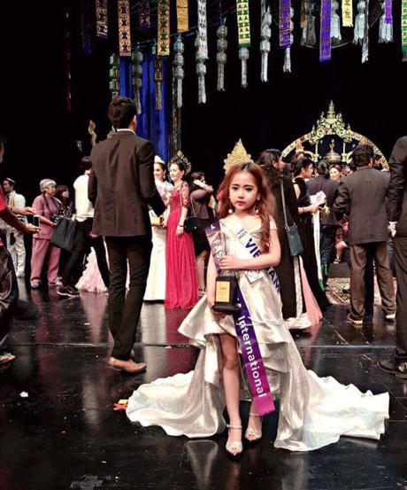 Khánh Linh (cô bé 6 tuổi người Hải Phòng) đoạt giải Fashionista International