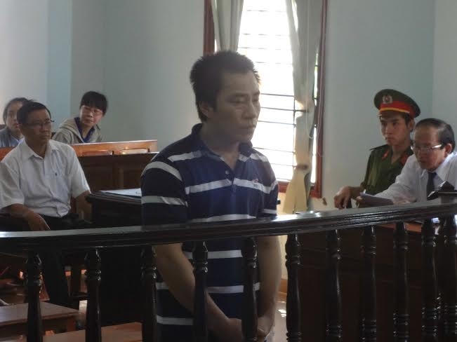 Bị cáo Cường trước vành móng ngựa.