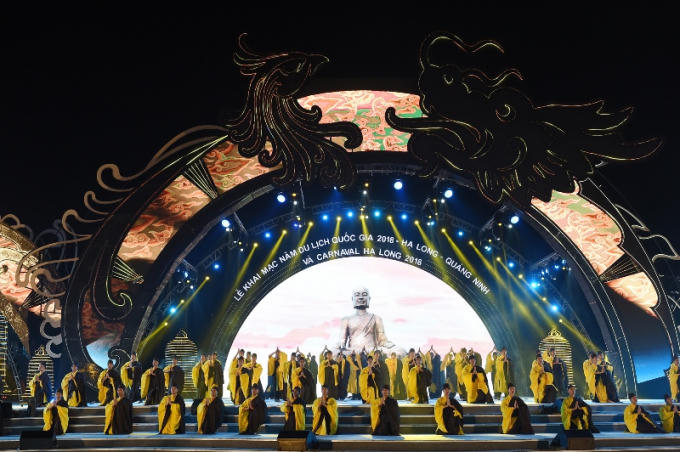 Phần 1 của chương trình với chủ đề “Truyền thuyết và Tâm linh”, tái hiện lại thời kỳ mở đất, mở nước của dân tộc.