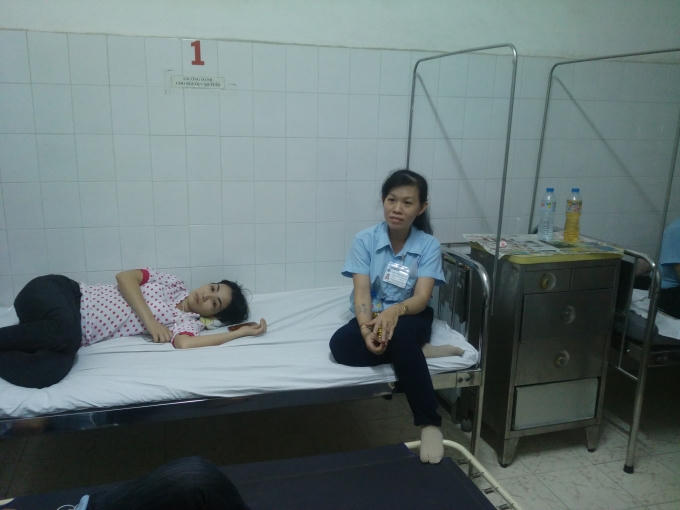Các công nhân nhập viện sau bữa trưa tại KCX Tân Thuận.
