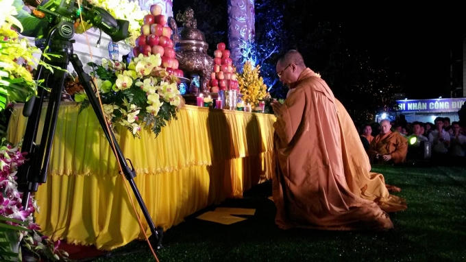 Cung thỉnh Phật Ngọc lần cuối trước khi về Australia an vị vĩnh viễn